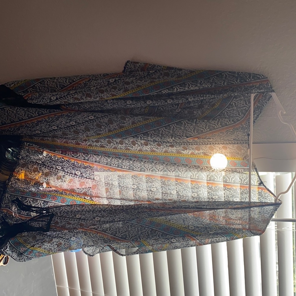 Floral cardigan with tassels